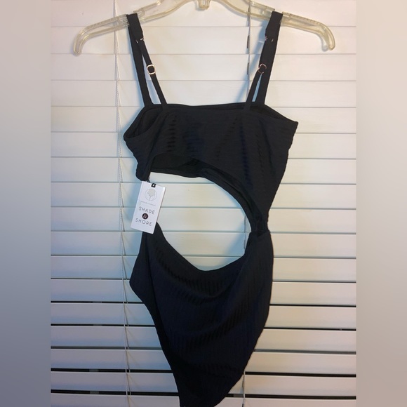 Black Cutout Swimsuit, 3 sizes - Picture 5 of 9